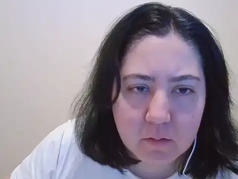 IsabellaJacobs online show from May 7, 2026, 10:59 pm