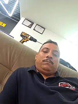 fernando354020 online show from May 8, 2026, 12:10 pm