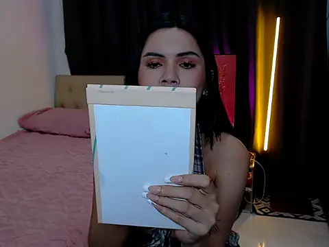 Snapshot of Alexandra_Kenn chatting on July 12, 2026, 10:45 pm Alexandra Kenn online show from July 12, 2026, 10:45 pm