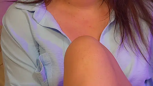 Snapshot of VanessaCelestis chatting on August 6, 2026, 6:37 am VanessaCelestis online show from August 6, 2026, 6:37 am