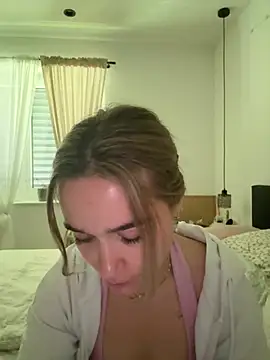 LillyStarr online show from June 23, 2026, 9:51 am