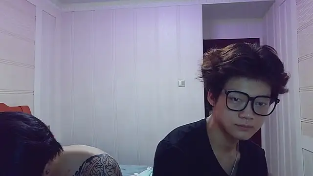 Snapshot of XJ-XIAOXIAO chatting on June 1, 2026, 1:57 pm XJ-XIAOXIAO online show from June 1, 2026, 1:57 pm