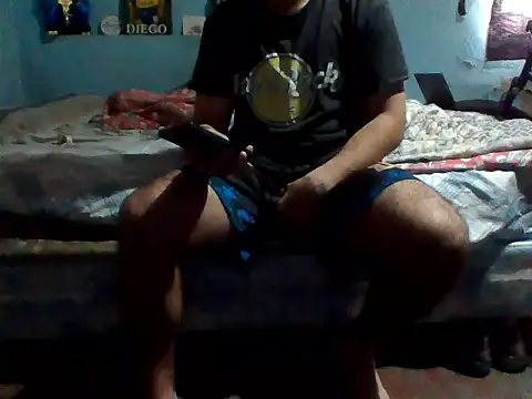 Snapshot of Martin106 chatting on May 6, 2026, 3:28 pm Martin106 online show from May 6, 2026, 3:28 pm