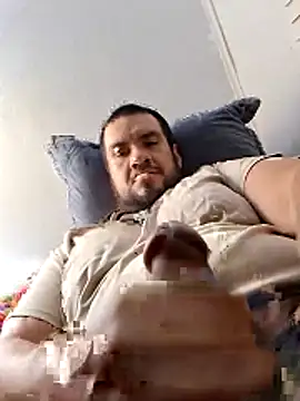 Snapshot of Almircorral2211 chatting on May 7, 2026, 11:59 am Almircorral2211 online show from May 7, 2026, 11:59 am