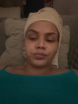 Snapshot of Leena_singh chatting on May 22, 2026, 2:01 pm Leena singh online show from May 22, 2026, 2:01 pm