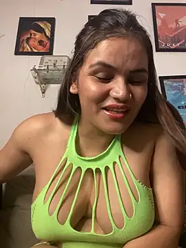 Snapshot of Leena_singh chatting on June 6, 2026, 6:45 pm Leena singh online show from June 6, 2026, 6:45 pm