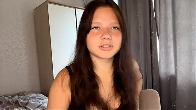 EmilyMercurial online show from July 29, 2026, 8:23 am