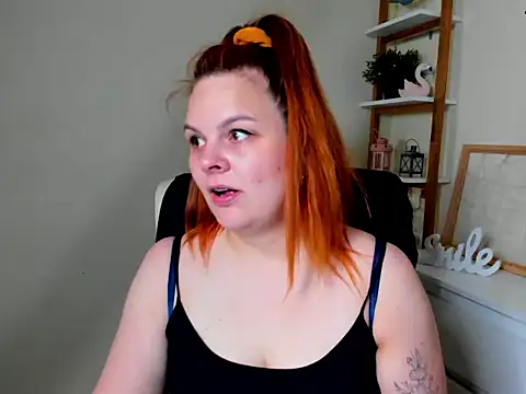 Snapshot of GingerKitten1 chatting on June 3, 2026, 5:43 am GingerKitten1 online show from June 3, 2026, 5:43 am
