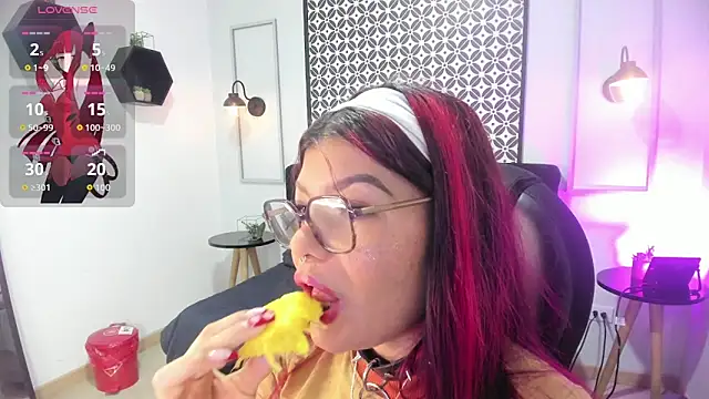 amelie furtado online show from June 6, 2026, 1:05 pm