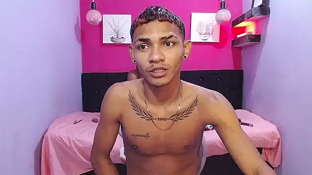 Snapshot of black_twinks chatting on June 24, 2026, 2:43 am black twinks online show from June 24, 2026, 2:43 am