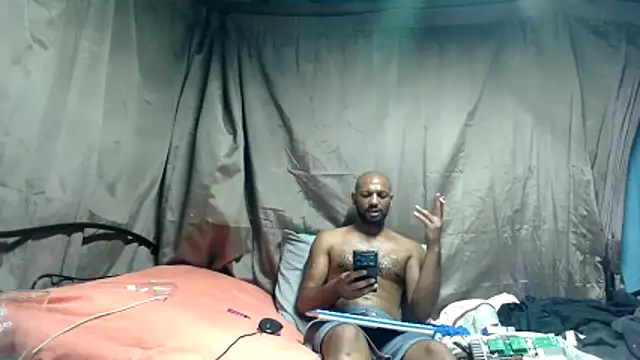 Camodick online show from April 13, 2026, 8:36 pm