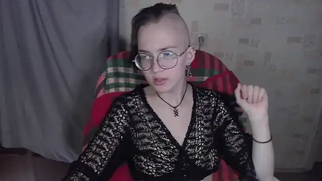 Alessa Kiss online show from June 10, 2026, 1:54 pm