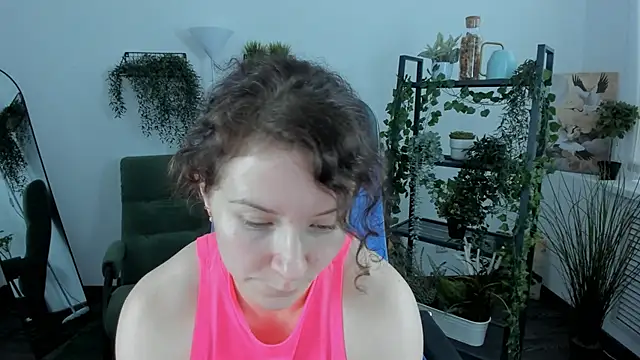 Snapshot of AureliaGleam chatting on June 13, 2026, 7:50 am AureliaGleam online show from June 13, 2026, 7:50 am
