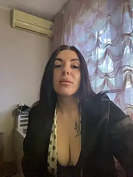 Snapshot of IsabellaJoutes chatting on July 24, 2026, 2:04 pm IsabellaJoutes online show from July 24, 2026, 2:04 pm