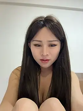 Snapshot of BMW-01 chatting on May 9, 2026, 4:23 pm BMW-01 online show from May 9, 2026, 4:23 pm