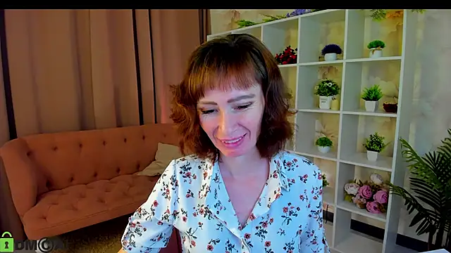 gracekellyyy online show from June 13, 2026, 4:21 am