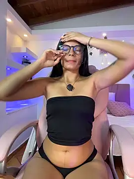 Snapshot of isabel_space chatting on June 10, 2026, 12:59 pm isabel space online show from June 10, 2026, 12:59 pm