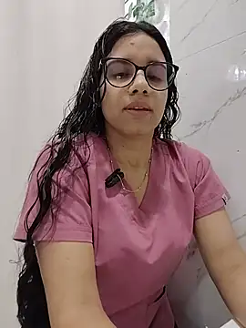 Snapshot of alanahot94 chatting on July 23, 2026, 5:00 pm alanahot94 online show from July 23, 2026, 5:00 pm