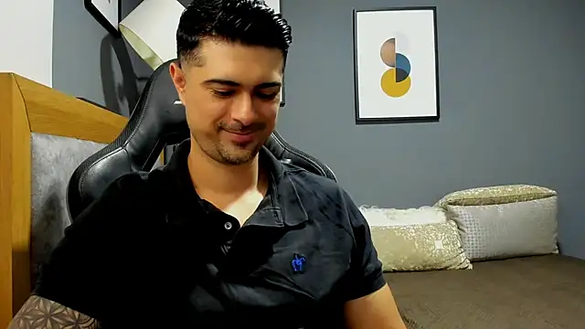 Snapshot of ZEI-001 chatting on June 21, 2026, 9:39 pm ZEI-001 online show from June 21, 2026, 9:39 pm