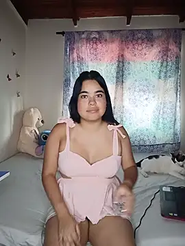 Snapshot of MiiaHott_W chatting on July 9, 2026, 6:56 pm MiiaHott W online show from July 9, 2026, 6:56 pm