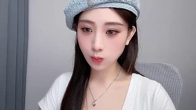 Snapshot of _222Mia chatting on June 27, 2026, 12:22 pm 222Mia online show from June 27, 2026, 12:22 pm