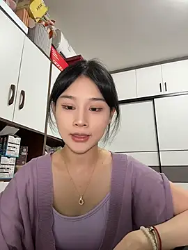 Snapshot of cuteluky18 chatting on May 26, 2026, 12:12 pm cuteluky18 online show from May 26, 2026, 12:12 pm
