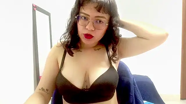 Nix-Vane online show from May 14, 2026, 7:53 pm