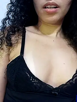 venuseyes25 online show from May 31, 2026, 12:30 am