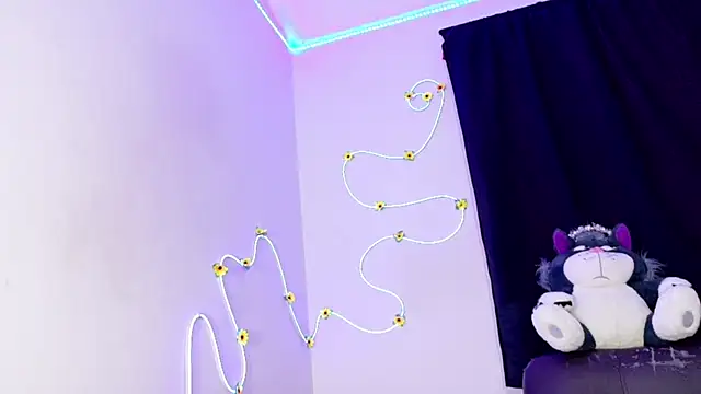 Snapshot of everlin_01 chatting on June 10, 2026, 7:46 pm everlin 01 online show from June 10, 2026, 7:46 pm