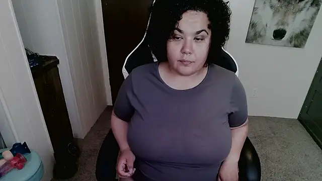 Snapshot of SweetPuertoRicanBliss chatting on July 22, 2026, 2:53 pm SweetPuertoRicanBliss online show from July 22, 2026, 2:53 pm