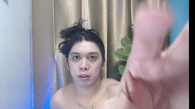 Snapshot of RoseAmarie chatting on July 25, 2026, 11:41 am RoseAmarie online show from July 25, 2026, 11:41 am