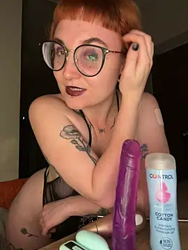 Myssevelyn online show from June 25, 2026, 8:24 pm