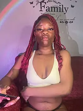 Snapshot of Cleosweetiex chatting on May 12, 2026, 7:22 pm Cleosweetiex online show from May 12, 2026, 7:22 pm