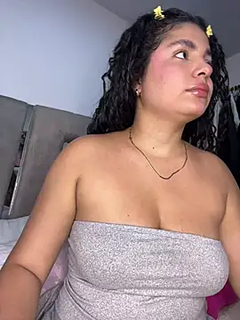 Yassy 11 online show from May 20, 2026, 11:00 pm