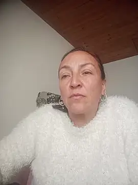 Snapshot of dangerous_milf chatting on July 16, 2026, 5:08 pm dangerous milf online show from July 16, 2026, 5:08 pm