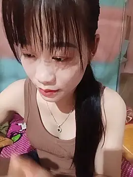 Snapshot of Logii_x chatting on May 12, 2026, 3:53 pm Logii x online show from May 12, 2026, 3:53 pm