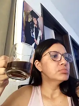 Snapshot of Casandra_inthemorning chatting on June 10, 2026, 3:22 pm Casandra inthemorning online show from June 10, 2026, 3:22 pm