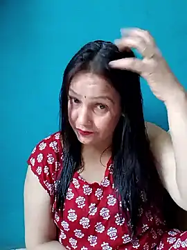 simmy14321 online show from June 14, 2026, 8:38 am
