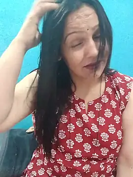 simmy14321 online show from June 25, 2026, 10:53 am