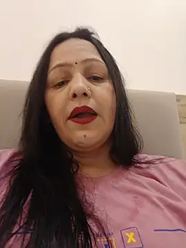 simmy14321 online show from July 3, 2026, 12:44 pm