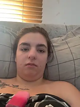 LexiXXoo online show from June 10, 2026, 8:24 am