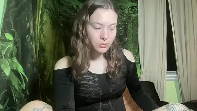 mo0ngoddess online show from October 30, 2025, 1:51 am