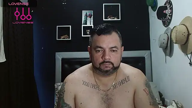 Snapshot of perverseveteranmanxxx chatting on December 9, 2024, 7:50 pm perverseveteranmanxxx online show from December 9, 2024, 7:50 pm
