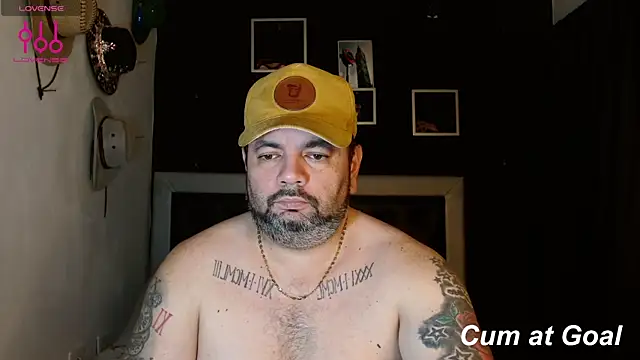 Snapshot of perverseveteranmanxxx chatting on January 11, 2025, 5:41 am perverseveteranmanxxx online show from January 11, 2025, 5:41 am