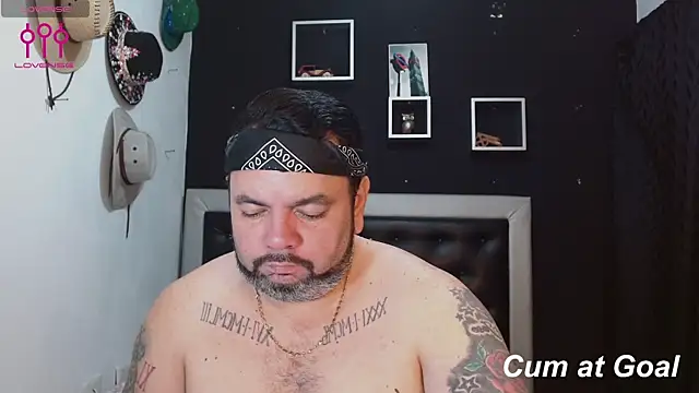 Snapshot of perverseveteranmanxxx chatting on January 14, 2025, 4:50 pm perverseveteranmanxxx online show from January 14, 2025, 4:50 pm