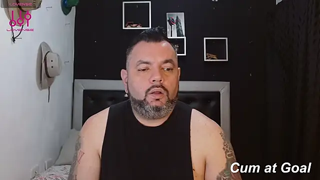 Snapshot of perverseveteranmanxxx chatting on January 16, 2025, 12:23 am perverseveteranmanxxx online show from January 16, 2025, 12:23 am