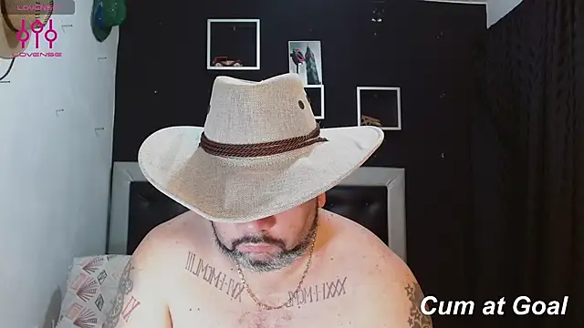 Snapshot of perverseveteranmanxxx chatting on January 18, 2025, 12:26 pm perverseveteranmanxxx online show from January 18, 2025, 12:26 pm