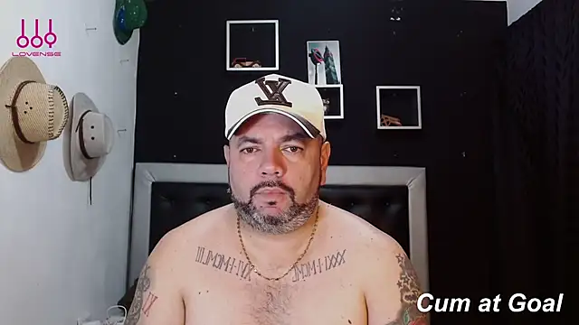 Snapshot of perverseveteranmanxxx chatting on January 21, 2025, 3:21 pm perverseveteranmanxxx online show from January 21, 2025, 3:21 pm