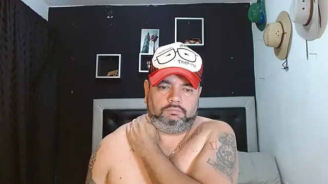 Snapshot of perverseveteranmanxxx chatting on February 7, 2025, 2:15 pm perverseveteranmanxxx online show from February 7, 2025, 2:15 pm