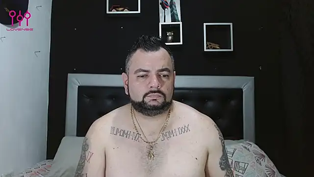 Snapshot of perverseveteranmanxxx chatting on February 25, 2025, 10:39 pm perverseveteranmanxxx online show from February 25, 2025, 10:39 pm